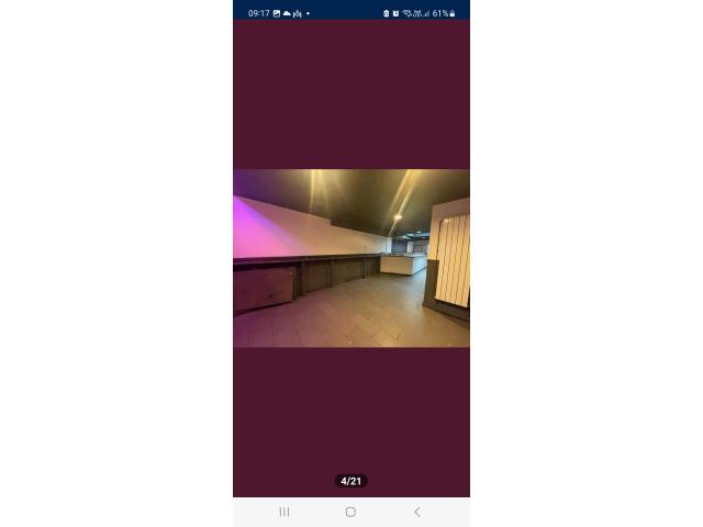 Photo Immeuble mixte commerce et habitation image 3/6