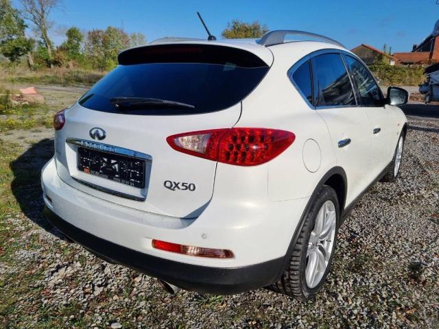 Photo INFINITI QX50 3.0D v6 239cv 83000km cuir gps airco jantes al image 3/6