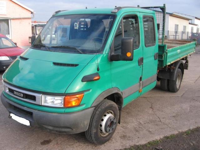 Photo iveco benne double cabine 7 places image 3/3