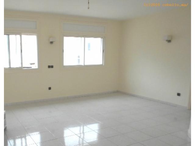 Photo Joli appartement avec grande terrasse à AGdal image 3/5