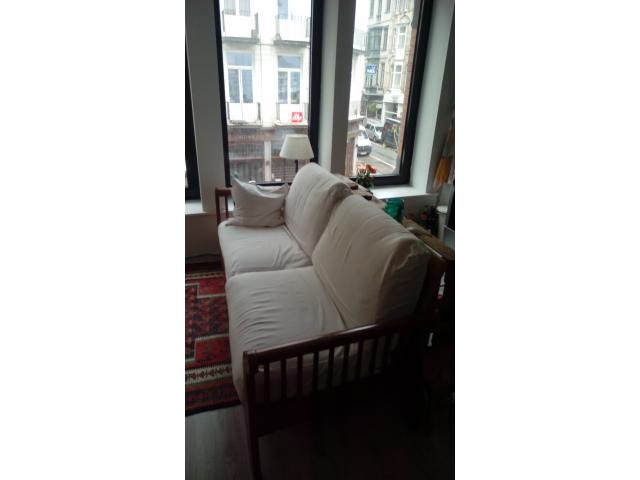 Photo Jolie canapé très confortable, 3 places, housses blanches en cotton lavables image 3/4