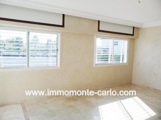 Photo Jolie villa neuve à louer à Rabat au quartier Souissi image 3/6