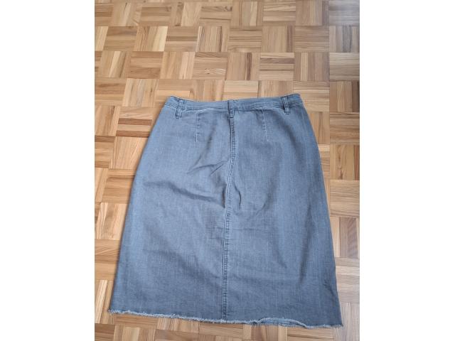 Photo Jupe jeans noire délavée image 3/3