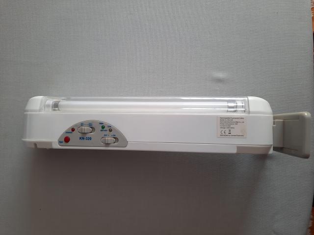 Photo Lampe de secours automatique - 2 tubes fluorescents TL image 3/5