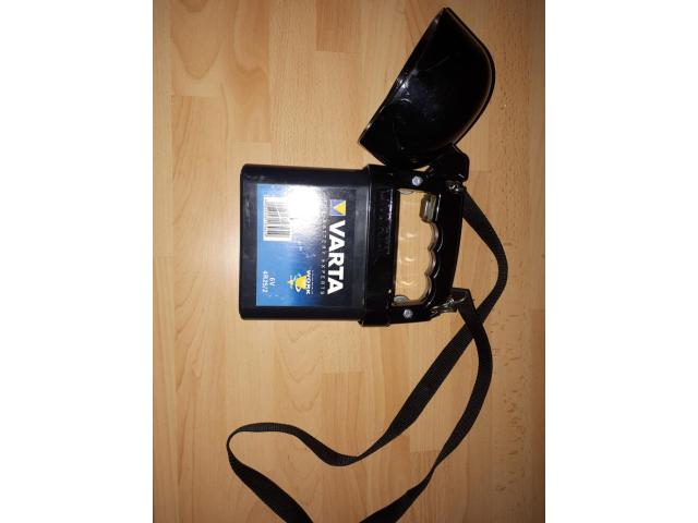 Photo Lampe varta work light avec pile image 3/4