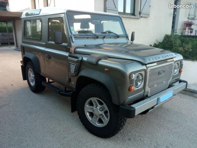 Photo LAND ROVER DEFENDER TD4 SW 4Places image 3/6