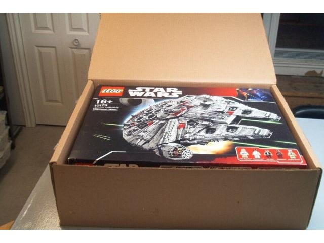 Photo LEGO 10179 (1 ère Edition ) Star Wars  Millennium Falcon image 3/3