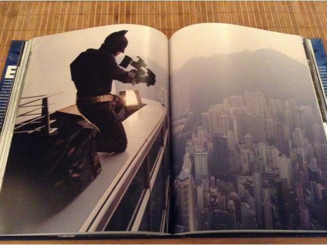 Photo Livre collector Batman The Dark Knight Dans Les Coulisses de la Trilogie image 3/3