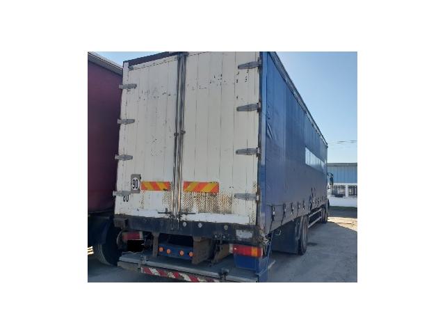 Photo Location Camion Renault Magnum avec Chauffeur image 3/3