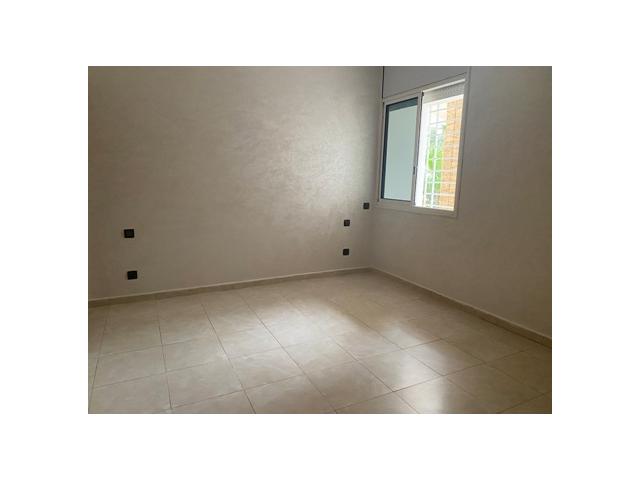 Photo Location d'un appartement  vide à Hay Riad image 3/5