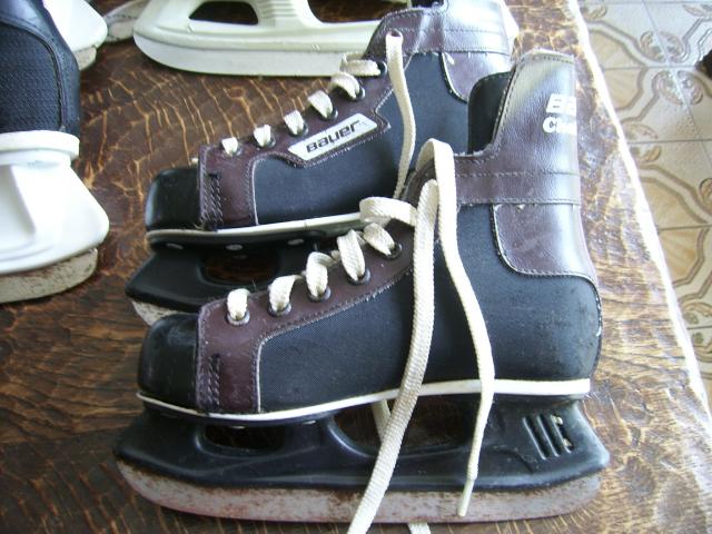 Photo lot de 3 paires de patin à glace image 3/4