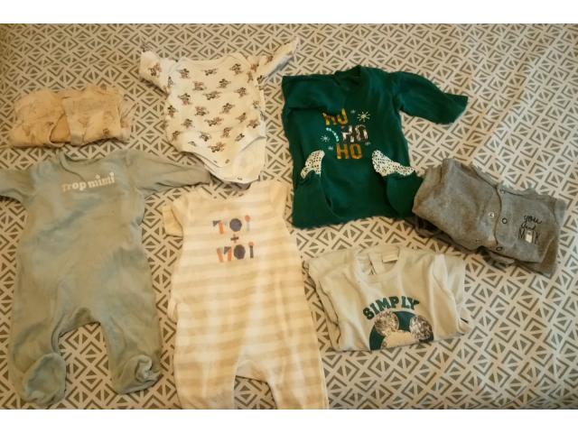 Photo Lot de vêtements bébé image 3/5