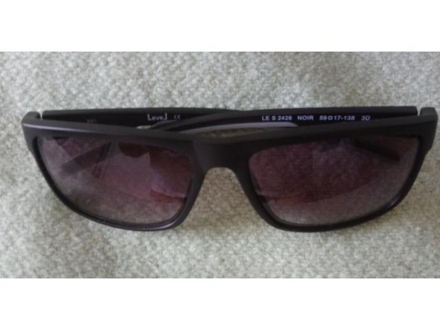 Photo Lunette de soleil image 3/6
