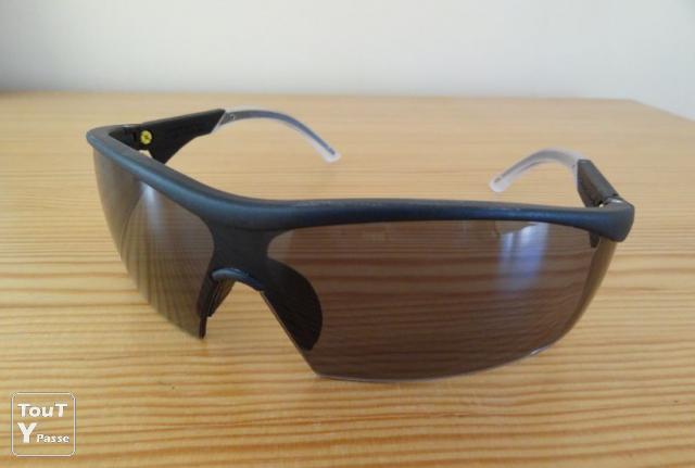 Photo Lunettes CAT solaire & de protection image 3/3