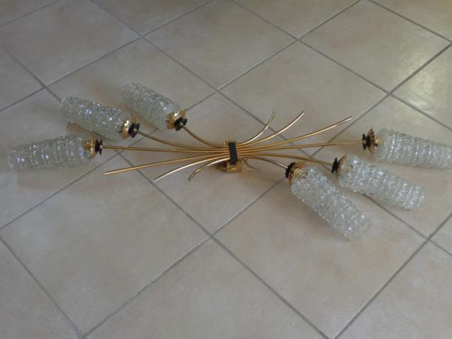 Photo lustre de sale a mange ou de salon et appliques image 3/5