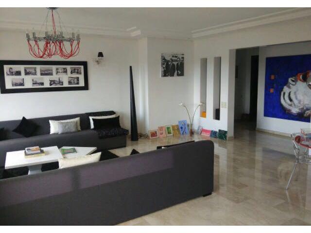 Photo luxueux appartement à louer par jour quartier najma image 3/5