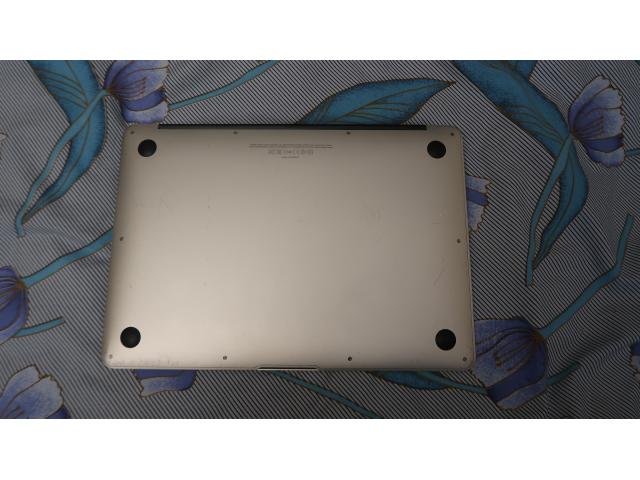 Photo Macbook Air 13"  1,7 Ghz i5 MID : 2011 Model : A1369 image 3/3