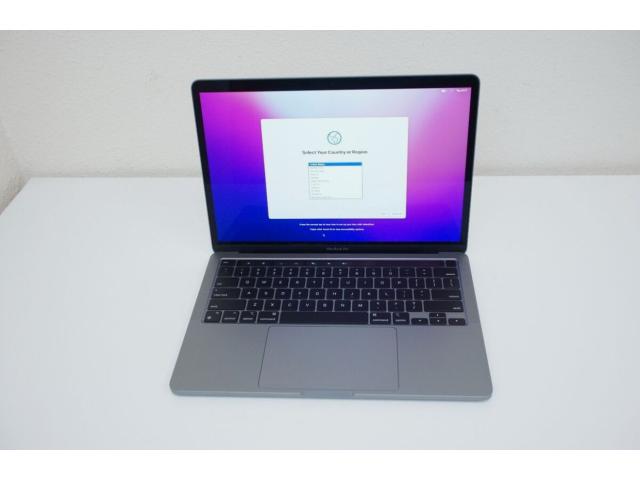 Photo MacBook Pro M2 2022 image 3/6