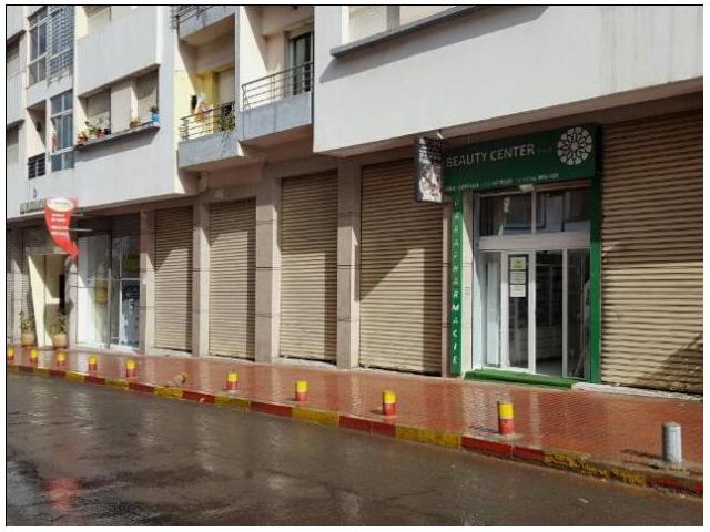 Photo MAGASIN 21M² dans centre commercial ain sebaa image 3/5
