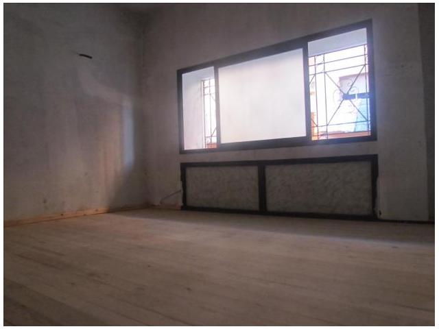 Photo Magasin/bureau en location. De 15 M² de sol et 12 M² sur alal el fassi image 3/5