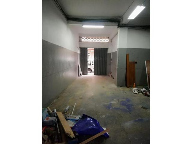Photo Magasin de 140m2 Ain Borjà image 3/4