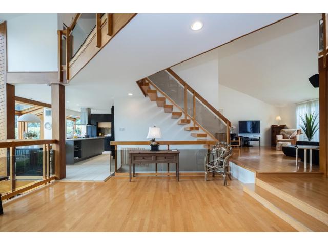 Photo Magnifique propriété au design architectural exclusif à Brossard (Quebec) image 3/6