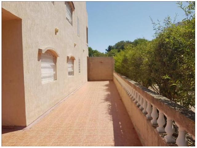 Photo Magnifique Villa 2200 m2 à  Tanger image 3/6