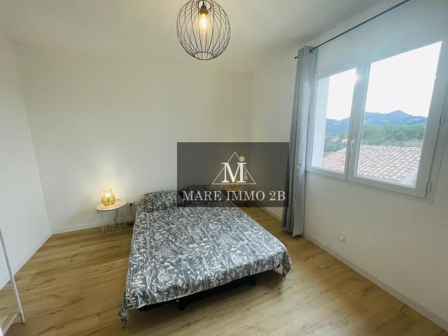 Photo MAISON AVEC JARDIN DE TYPE T5 image 3/6