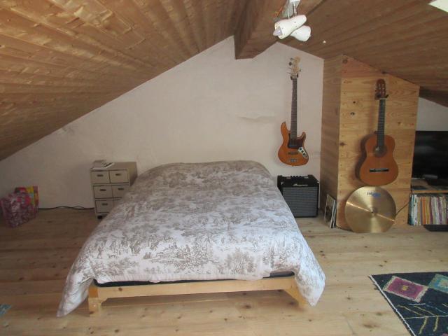 Photo MAISON EN PIERRES 120 m²   3 CHAMBRES   JARDIN 600 m²  AU CALME  MONTAGNE NOIRE image 3/6