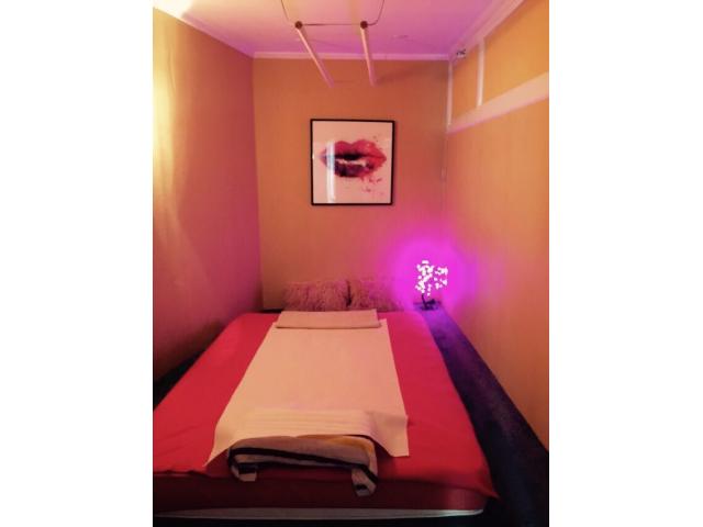 Photo Massage ROYAL & SAUNA @ Muguet Salon 70 Avenue Ledru Rollin image 3/6
