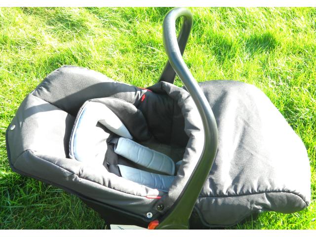Photo maxi-cosi, pour Poussette Buggy PREMAMAN image 3/3