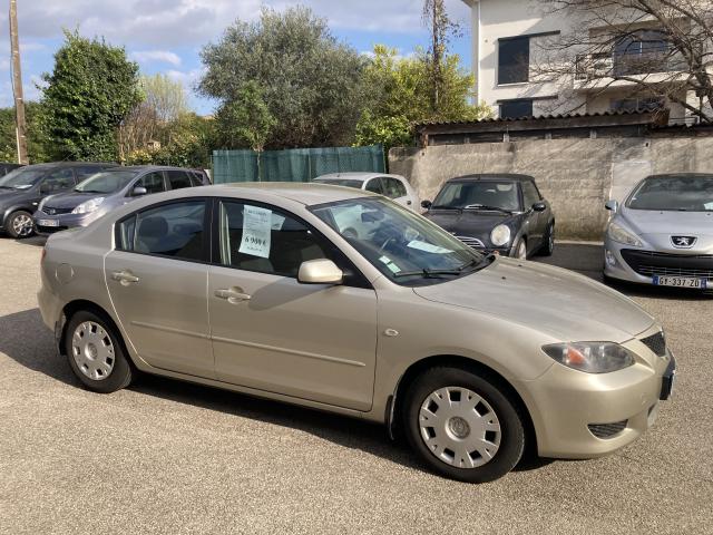 Photo MAZDA 3 1.6 MZ-CD 110CV ACTIVE BERLINE 4 portes image 3/6