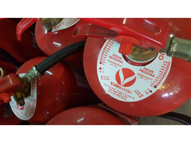 Photo Meknes extincteurs d'incendie Maroc image 3/5