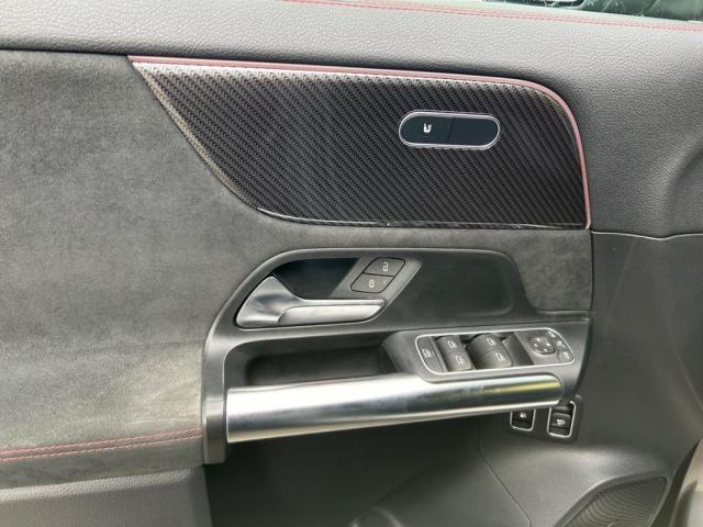 Photo Mercedes 250 gla 250 rechargeable hybride a saisir pour 35000€ image 3/6