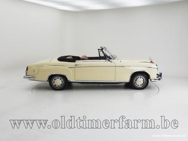 Photo Mercedes-Benz 220 SE Ponton Cabriolet '61 CH3848 image 3/6