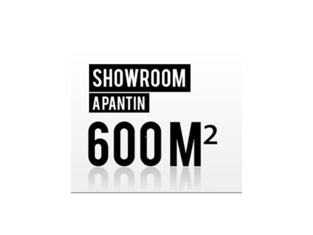 Photo meubles de style show room 600 m2 à Pantin image 3/3