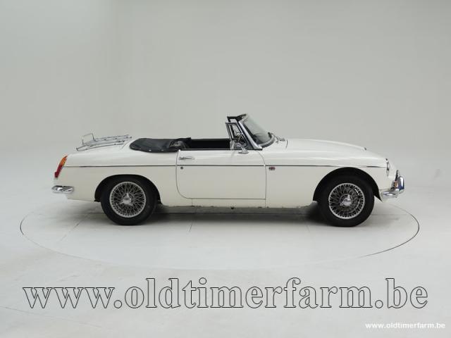 Photo MG B '64 CH3857 image 3/6