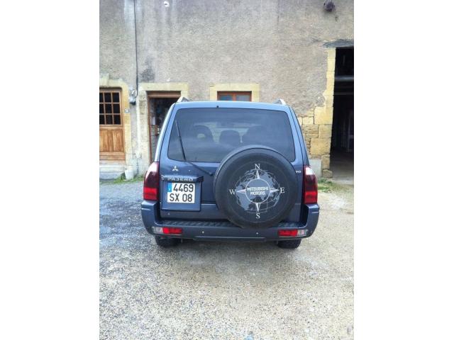 Photo Mitsubishi Pajero 3.2 di.d xstorm image 3/3