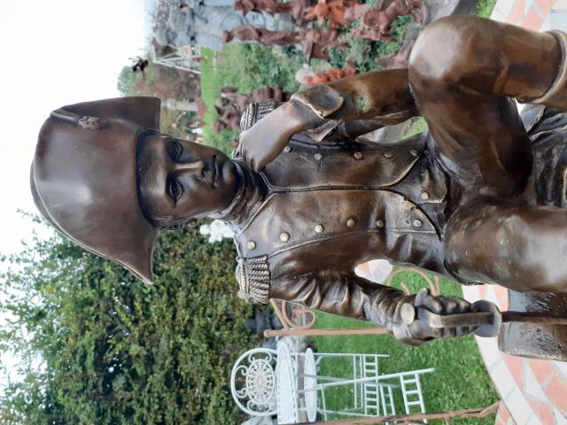 Photo NAPOLEON ASSIS ET PENSIF EN BRONZE SIGNE . image 3/6