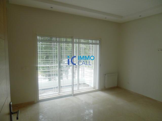 Photo Neuve villa de 550 m² en location située à Souissi image 3/5