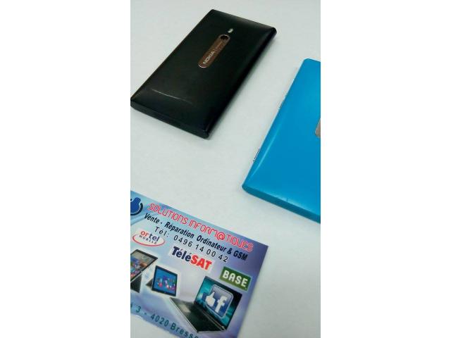Photo Nokia Lumia 800 Noir ou Bleu d'occasion image 3/4