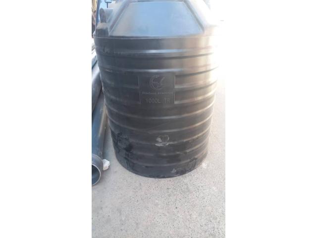 Photo NOUS VOUS PROPOSONS DES RESERVOIRS D’EAU DE QUALITE DISPONIBLE . image 3/3