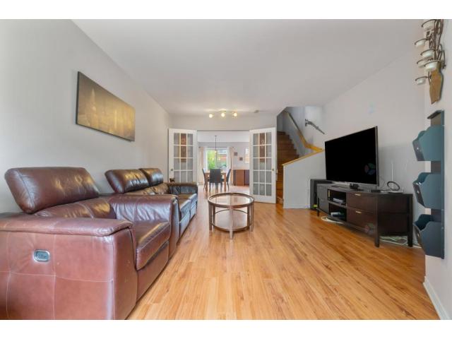 Photo Oasis de confort à louer Rosemont Shop Angus (Montréal, Quebec) image 3/6