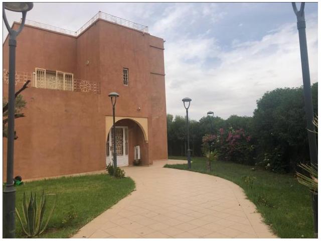 Photo olie petite ferme de 5200 M²  en vente sur la route de ait ourir. image 3/6