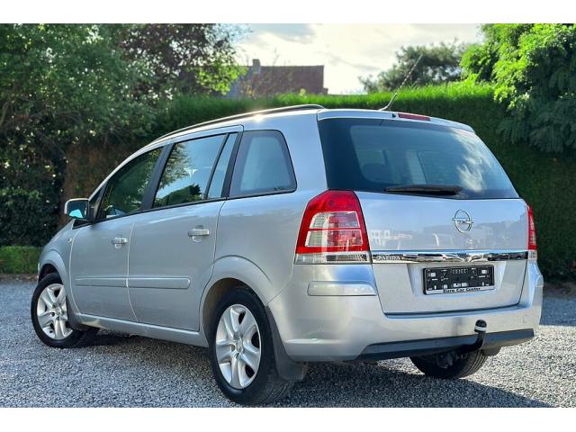 Photo Opel Zafira 1.6i 7zitpl. - 04 2013 image 3/6