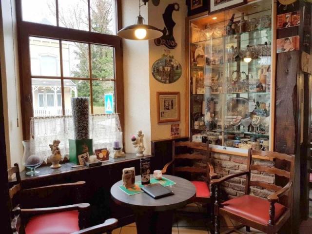 Photo Paliseul : immeuble de rapport avec surface commerciale + 2 apparts. image 3/5