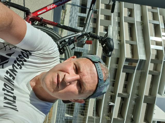 Photo Paris et Montpellier cherche bons potes actifs image 3/3