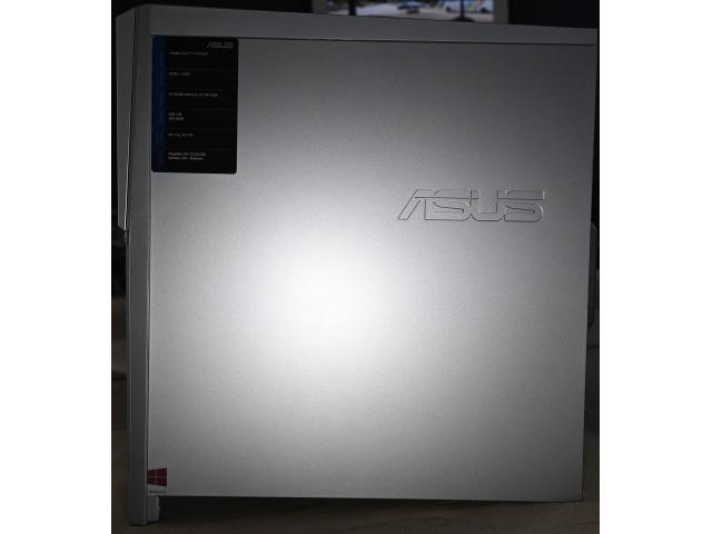 Photo PC - Tour pour bureau...ASUS...i7 image 3/5