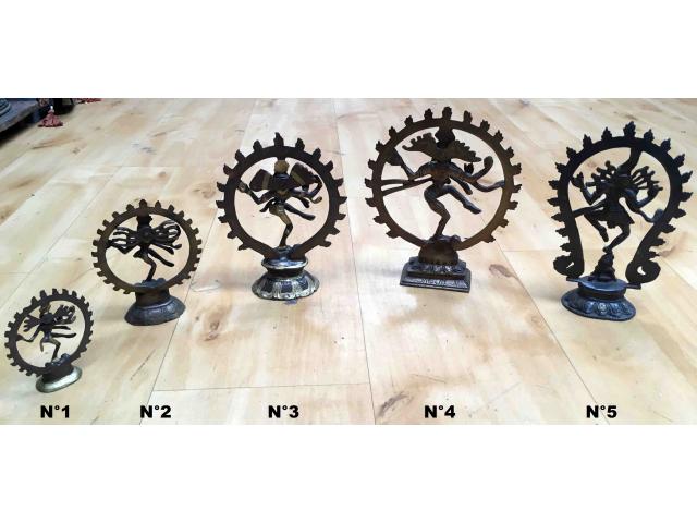 Photo Petite roue de Shiva Nataraja en bronze - D: 8 à 17 cm image 3/3
