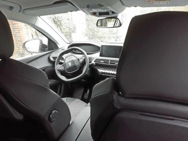 Photo Peugeot 5008 - (2) 1.6 BLUEHDI 120 S&S ALLURE 7PL image 3/3